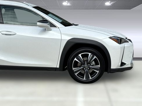 Certified 2025 Lexus UX 300h FWD image 35