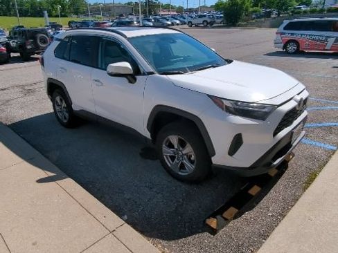 Used 2024 Toyota RAV4 XLE w/ Convenience Package AWD/4WD image 13