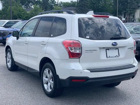 Used 2016 Subaru Forester 2.5i Premium w/ All-Weather Package AWD/4WD image 4
