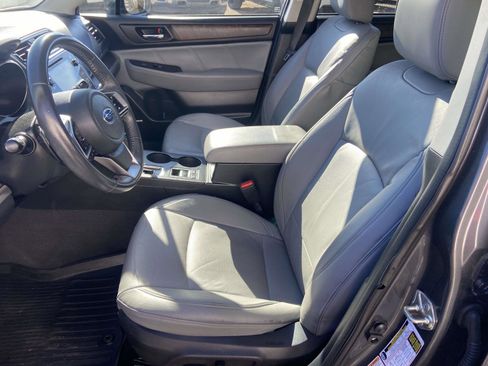 Used 2018 Subaru Outback 2.5i Limited image 7