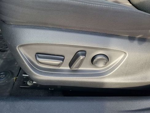 Used 2020 Toyota Camry LE image 39