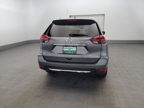 Used 2018 Nissan Rogue SV w/ Sun & Sound Touring Package image 7