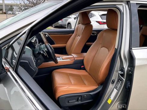 Used 2021 Lexus RX 350L image 7