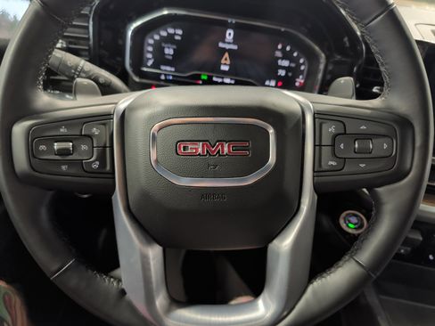 Used 2025 GMC Sierra 1500 Elevation AWD/4WD image 9