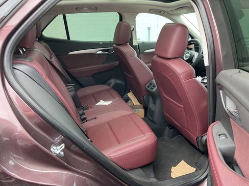 Used 2024 Buick Envision Sport Touring AWD/4WD image 3