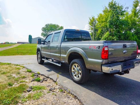 Used 2014 Ford F250 Lariat w/ Lariat Ultimate Package AWD/4WD image 5