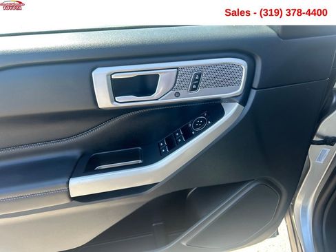 Used 2024 Ford Explorer Limited AWD/4WD image 11