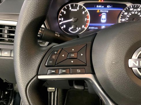 Used 2025 Nissan Altima 2.5 SV FWD image 18