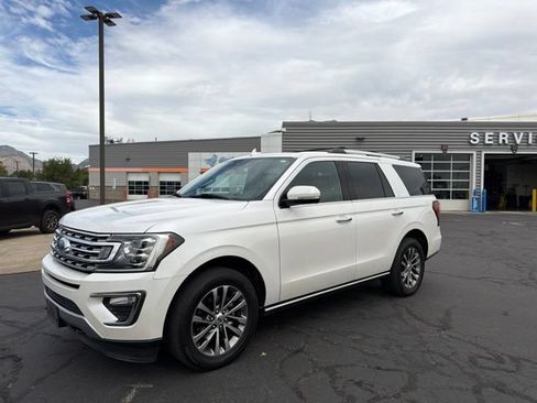 Used 2018 Ford Expedition Limited w/ Equipment Group 301A AWD/4WD image 11