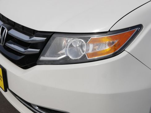 Used 2014 Honda Odyssey LX image 16
