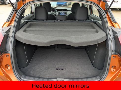 Certified 2023 Nissan Kicks SV image 9