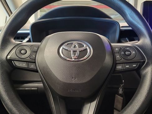 Used 2024 Toyota Corolla LE image 22