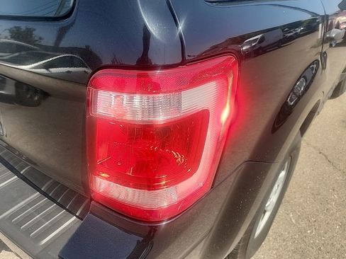 Used 2008 Ford Escape XLS FWD image 14