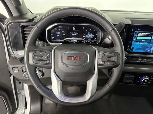 Used 2025 GMC Sierra 1500 SLT AWD/4WD image 21