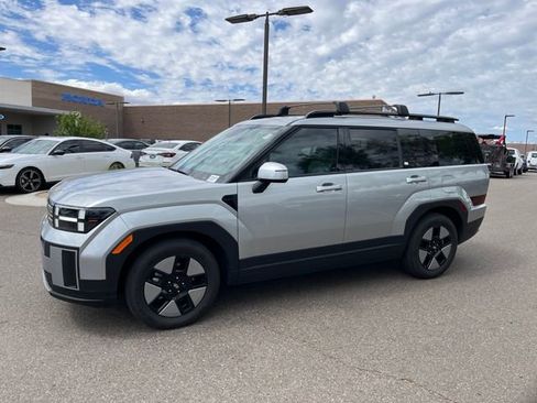 Used 2025 Hyundai Santa Fe SEL FWD image 1