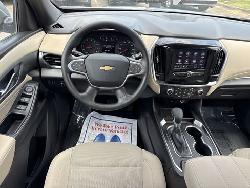 Used 2023 Chevrolet Traverse LS w/ Safety Package FWD image 17