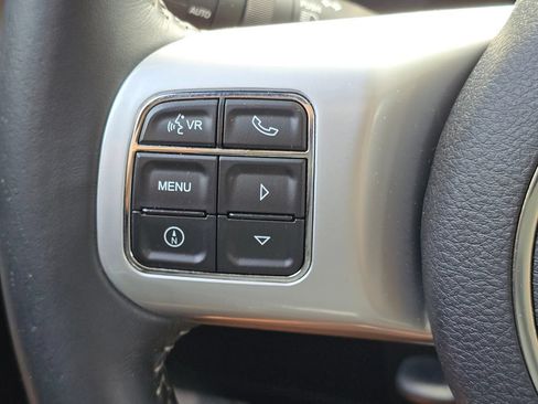 Used 2016 Jeep Wrangler Unlimited Rubicon AWD/4WD image 16