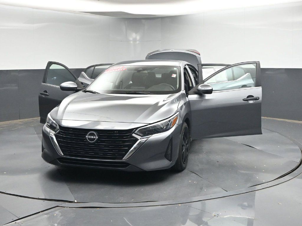 Used 2024 Nissan Sentra S FWD image 40