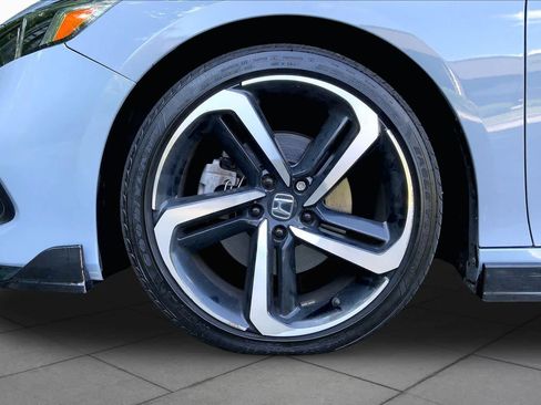 Used 2021 Honda Accord Sport image 11