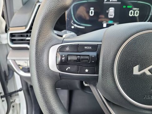 Certified 2025 Kia Sportage LX FWD image 23