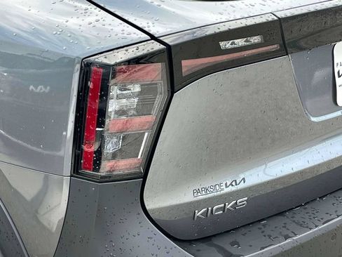 Used 2025 Nissan Kicks SV FWD image 32