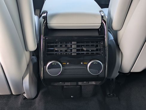 New 2026 Land Rover Range Rover Sport SE image 23