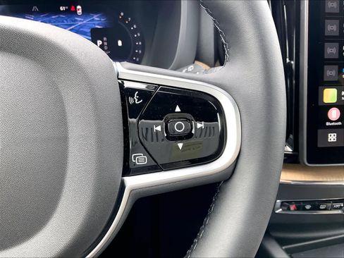 New 2026 Volvo XC60 B5 Plus w/ Climate Package AWD/4WD image 18