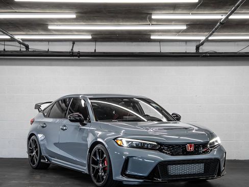Used 2024 Honda Civic Type R image 7