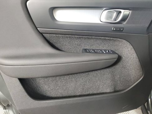Used 2026 Volvo XC40 B5 Core AWD/4WD image 21