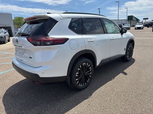 New 2026 Nissan Rogue SV AWD/4WD image 5