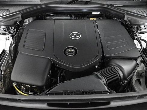 Used 2026 Mercedes-Benz GLC 300 4MATIC image 23