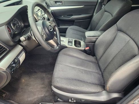 Used 2011 Subaru Outback 2.5i Premium w/ All-Weather Pkg AWD/4WD image 14