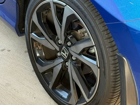 Used 2020 Honda Civic Sport image 8