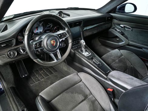 Certified 2018 Porsche 911 Carrera GTS RWD image 4