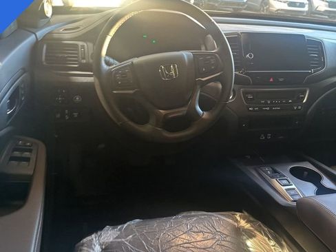 Used 2025 Honda Ridgeline RTL image 6