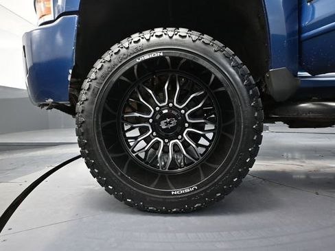 Used 2016 Chevrolet Silverado 2500 LT w/ LT Convenience Package image 18