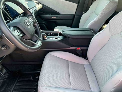 Used 2025 Lexus TX 350 AWD w/ Technology Package image 13