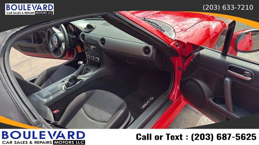 Used 2010 MAZDA MX-5 Miata Sport RWD image 29