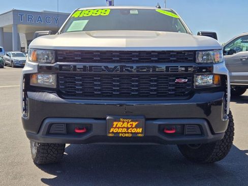 Used 2021 Chevrolet Silverado 1500 Custom Trail Boss w/ Safety Confidence Package AWD/4WD image 2