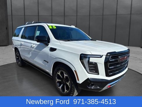Used 2025 GMC Yukon XL AT4 Ultimate w/ LPO, AT4 Appearance Package AWD/4WD image 3