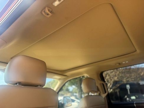 Used 2017 Ford F150 Lariat image 17