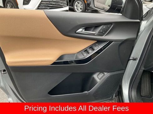 New 2026 Chevrolet Equinox ACTIV w/ Convenience Package III AWD/4WD image 4