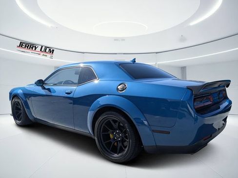 Used 2023 Dodge Challenger SRT Hellcat RWD image 5