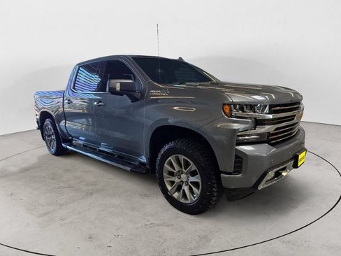 Used 2020 Chevrolet Silverado 1500 High Country w/ Technology Package AWD/4WD image 3