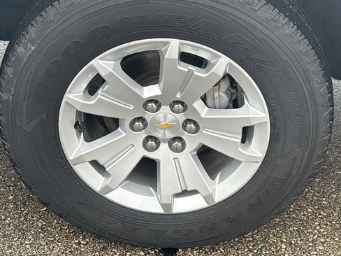 Used 2020 Chevrolet Colorado LT w/ Luxury Package image 11