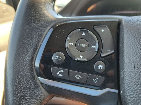 Used 2021 Honda Pilot Touring image 13