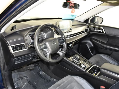 Used 2022 Mitsubishi Outlander SE FWD image 36