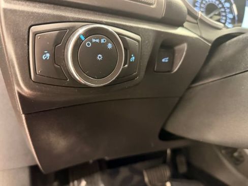 Used 2017 Ford Fusion SE w/ Fusion SE Technology Package FWD image 35
