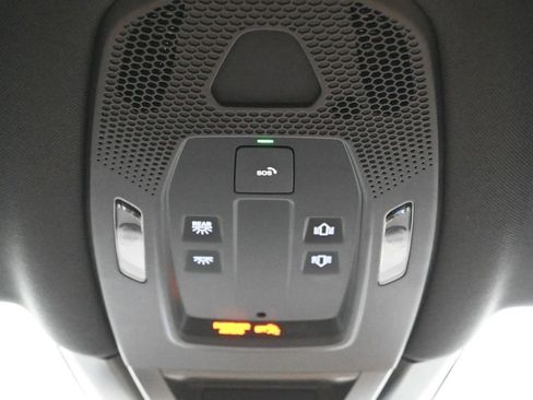 Certified 2024 Porsche Cayenne S AWD/4WD image 25