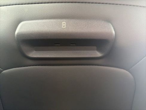 Used 2025 Ford Expedition Max Platinum w/ Driver's Package image 30